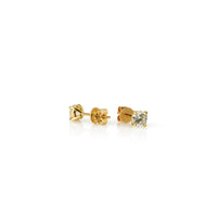 Diamond Stud Earrings - Daily Essentials