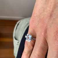 AQUA-SQUARE Geometrisch Aquamarine ring