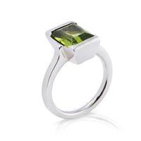 Archie Peridot Ring