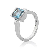 AQUA-SQUARE Geometrisch Aquamarine ring