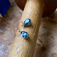 ROYALS IN LONDON London Topaz earrings