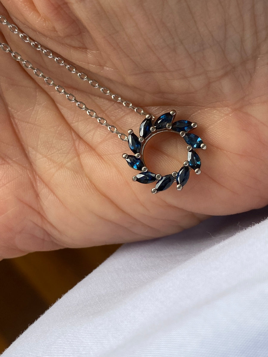 ANNY - Blue Sapphire 18ct White Gold Pendant - CIRCLE COLLECTION