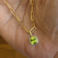 BETTY Pendant -Peridot