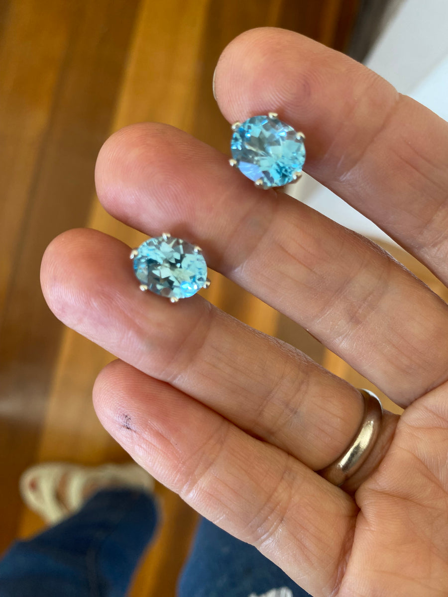 Himmel Blau Large -  Blue Topaz Earring Studs