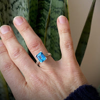 COCKTAIL Blue Topaz ring